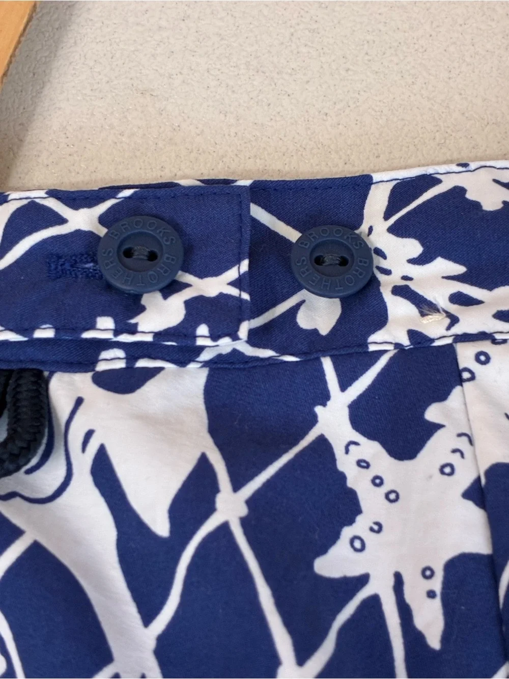 Brooks Brothers Swim Shorts Men’s 33 Blue White Trunks Beach Ocean Surf Seahorse